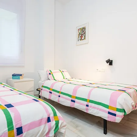 Mi Casa Es Tu Casa - Malaga Center - Fiber Wifi Apartment Exterior photo